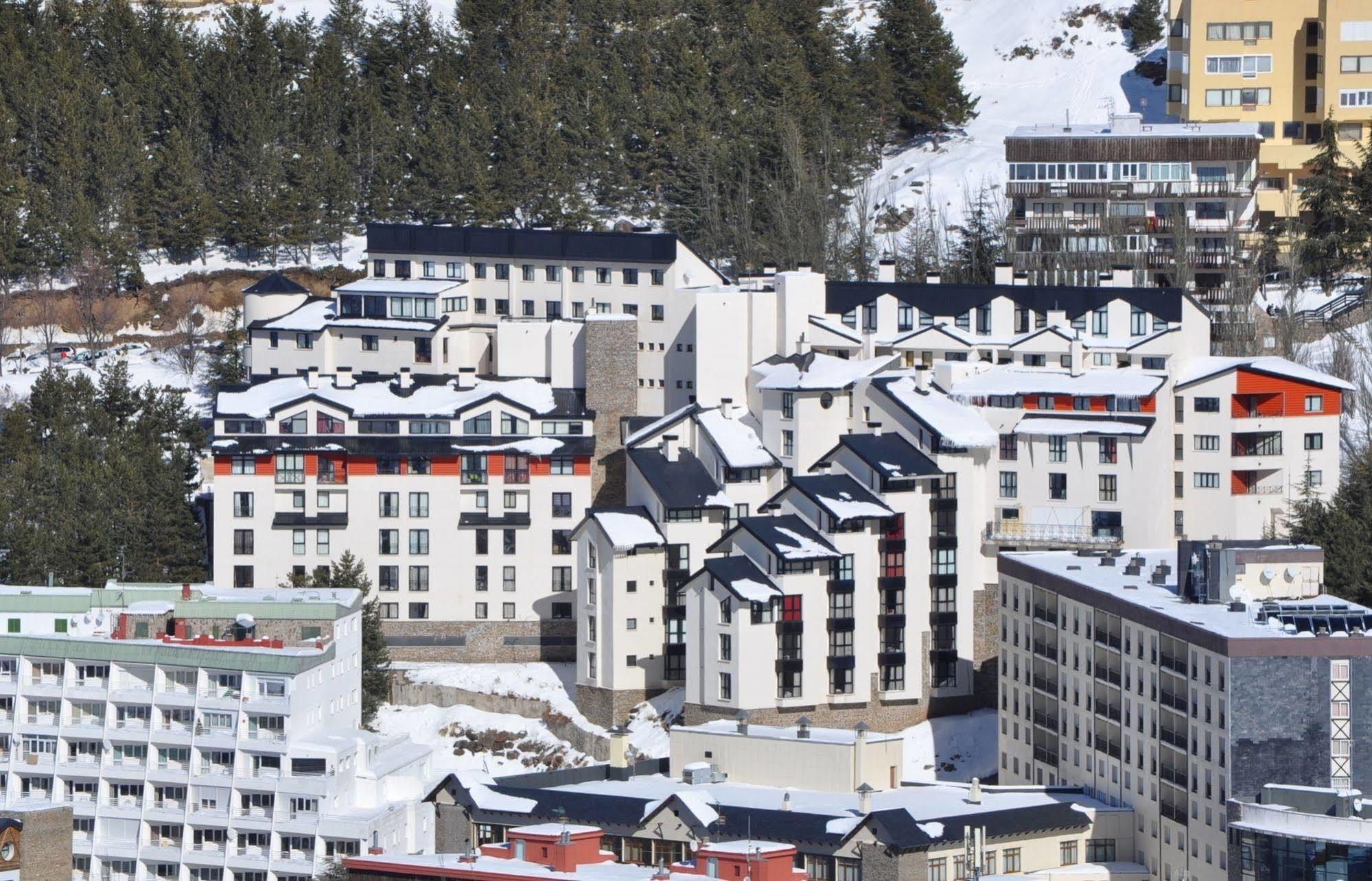 Apartamentos Montegorbea Сьерра-Невада Экстерьер фото